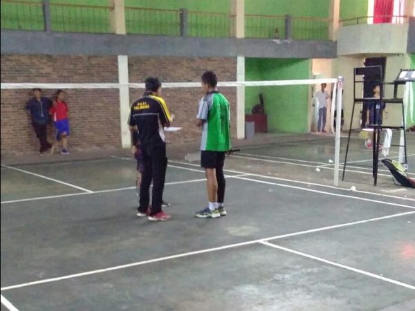 Badminton